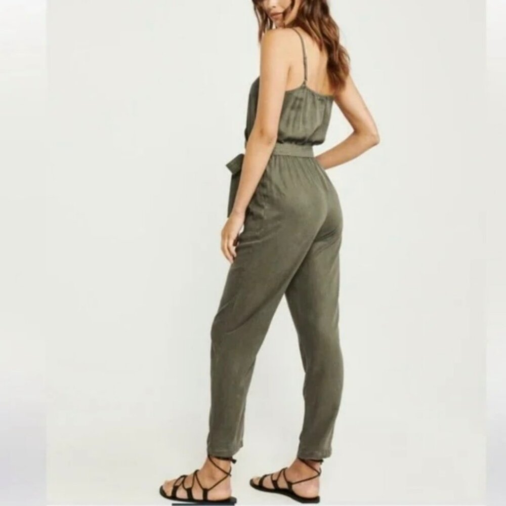 Olive V-Neck Tie-Waist Jumpsuit - Picture 3 of 14